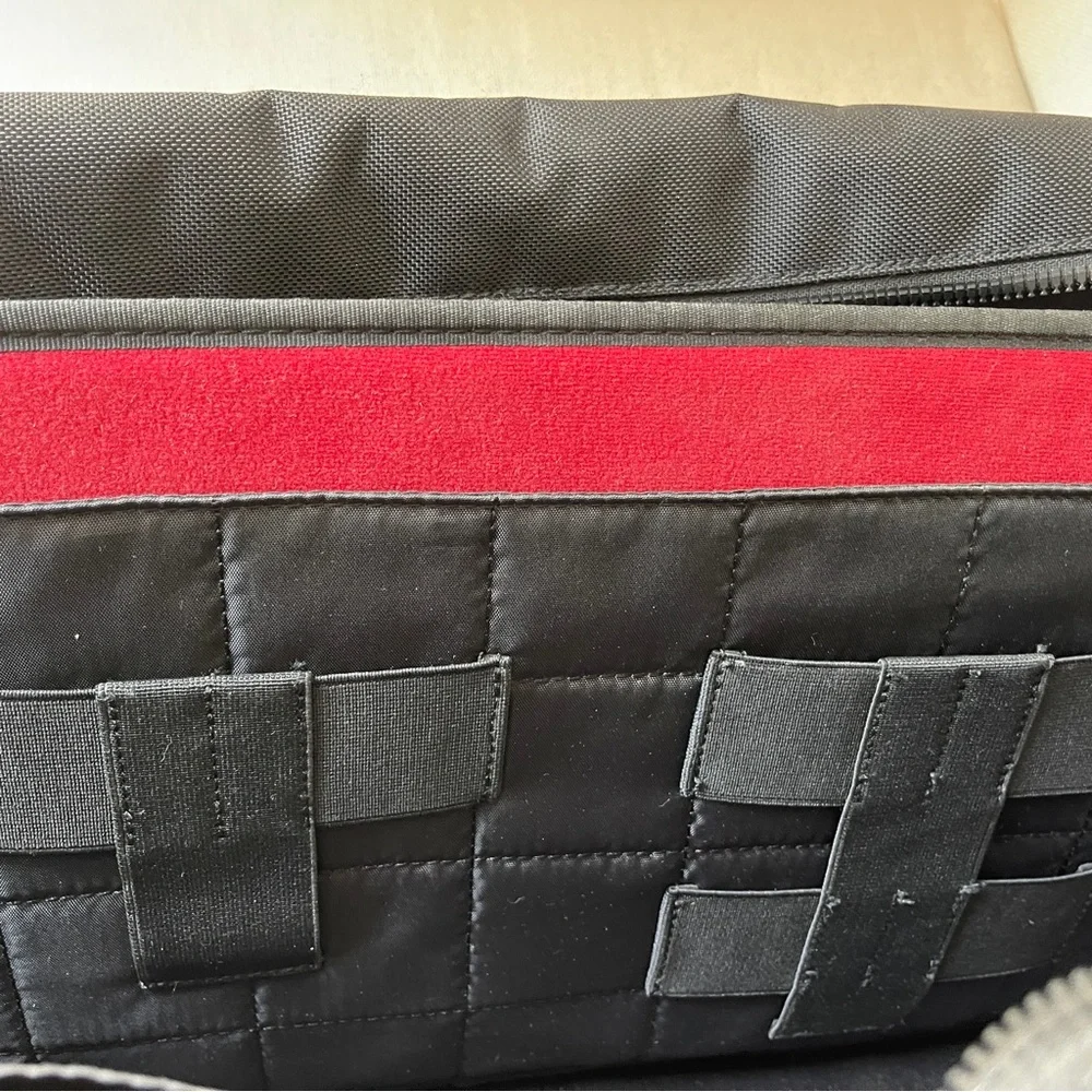 ACME MADE Messenger Laptop Bag